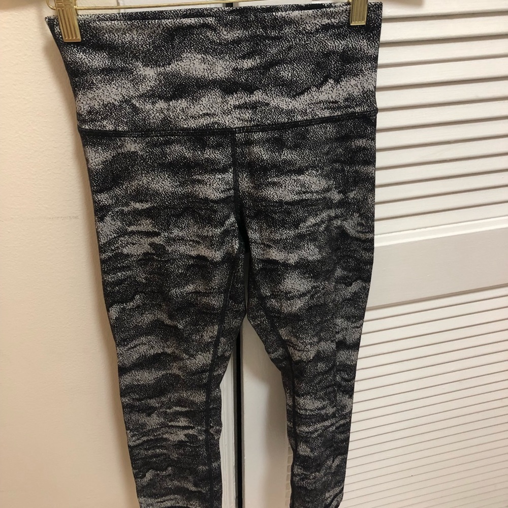 Lulu lemon cropped pants!
